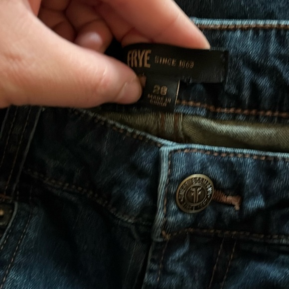 FRYE flare leg boot cut jeans Mustang Wash size 28 LIKE NEW - Picture 7 of 9